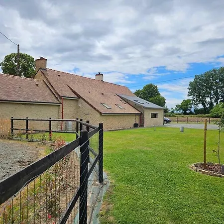 Maison 9 Personnes Pour Les événements Sportifs * Laigne-en-Belin